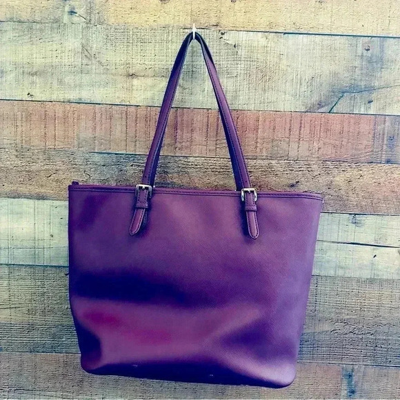 Micheal Kors Plum Jet Set Saffiano Leather Tote - Picture 3 of 16